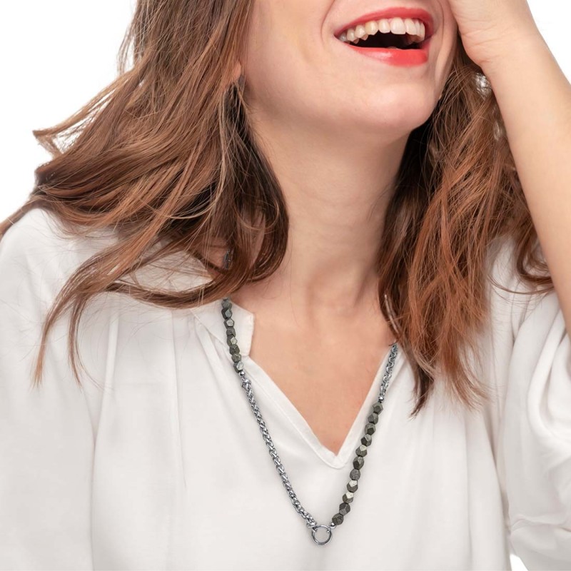 Collana pietre pirite e catena sonaglio e rolÃ²