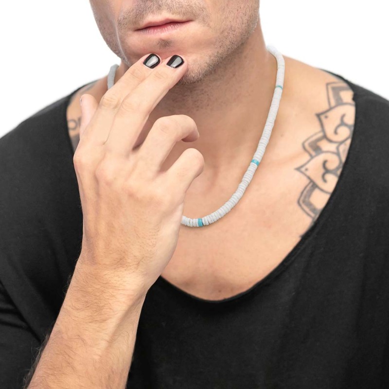 S.S. NECKLACE WHITE PUKA SHELL AND TURQU S.steel necklace box rounded chain 0,60 mm width with white puka shell beads 5,30/5,60