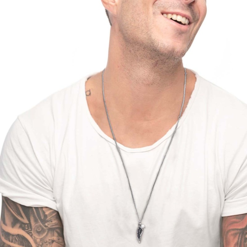 S.STEEL NECKLACE WING PENDANT S.steel necklace with grumetta chain 1,80 mm width and 0,80 thickness. Pendant with s.steel with b