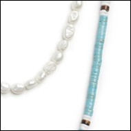 Collana con perle di fiume e collana con dischetti di pietre