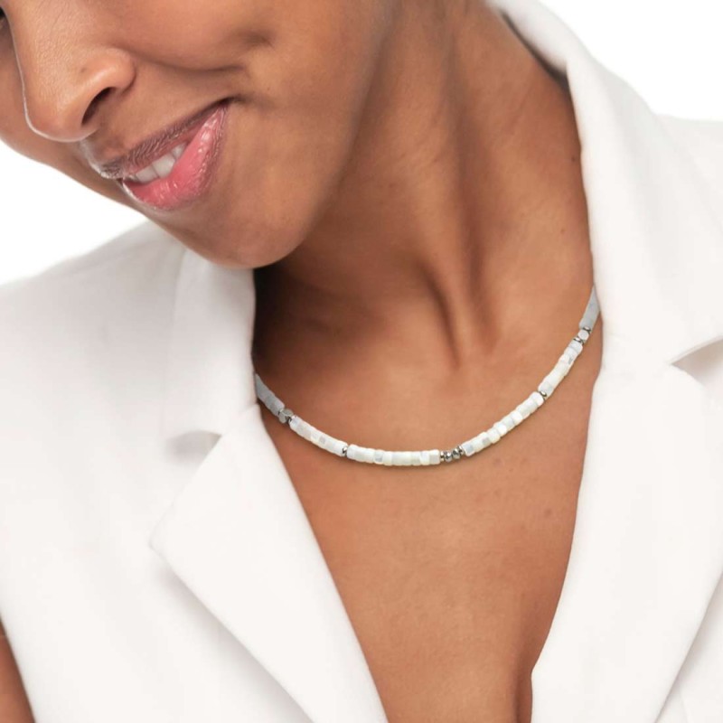 Collana con pendente e collana con pietre a rondelle