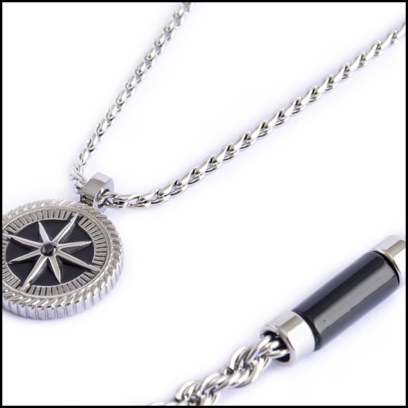 Collana rosa dei venti e collana con elemento in pietra