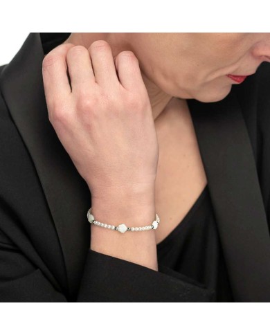 Bracciale perle con rosa in madreperla