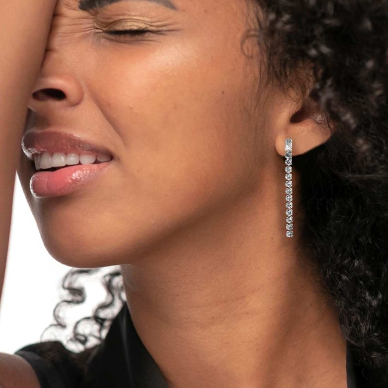 Orecchino a lobo catena tennis con zirconi baguette