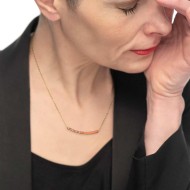 Collana con zirconi e smalto