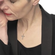 CO CON CROCE PENDENTE CON 2,60CM CZ BIANCO